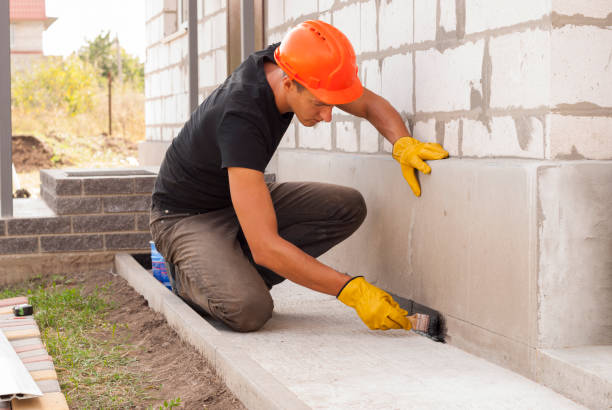 Waterproofing professionals working in Peru, IN